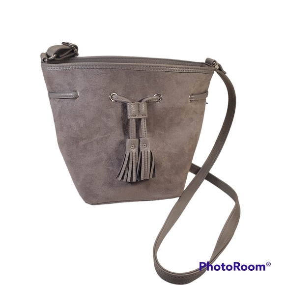 Time and Tru Gray Crossbody Bucket Bag - Picture 1 of 15